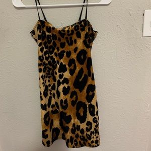 Bodycon leopard mini dress